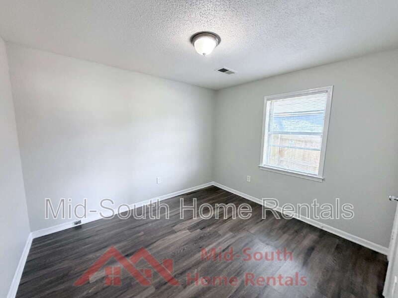 Memphis House: 3431 Rebeh Rd