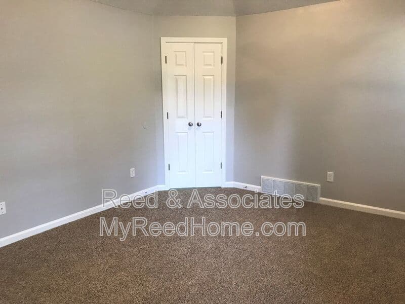 Cordova House: 1160 Breezy Valley Drive