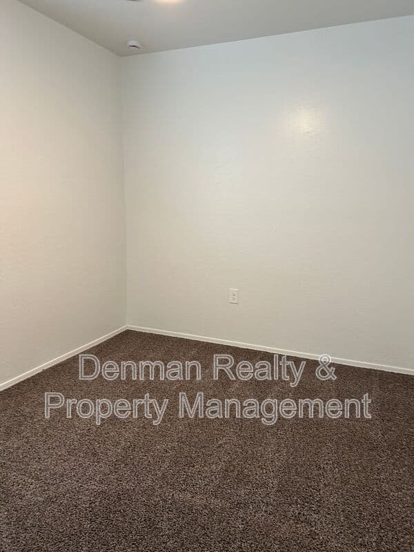 Surprise House: 18351 W. Artemisa Avenue