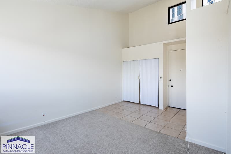 Aiea Condo: 99-15 Kalaloa St. #903