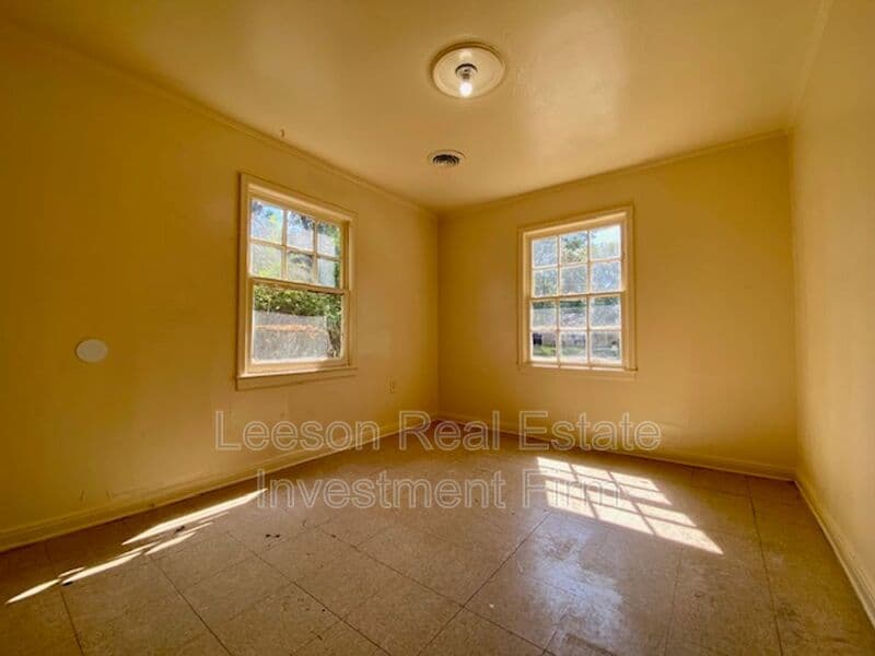 SHREVEPORT House: 3020 Conmar St.