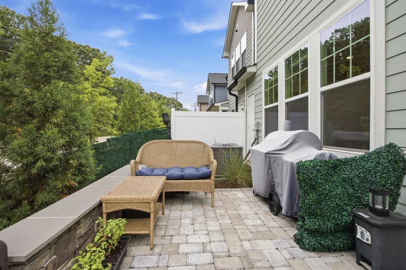Raleigh House: 7701 Litcham Drive