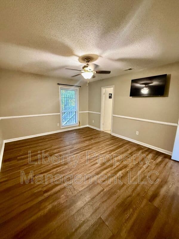 Fayetteville Condo: 917 Odom Dr