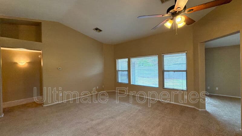 Surprise House: 13461 W Statler St