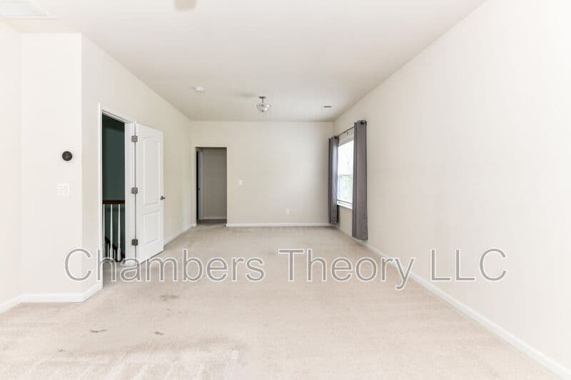 Ashburn House: 21026 Potomac Trail Cir