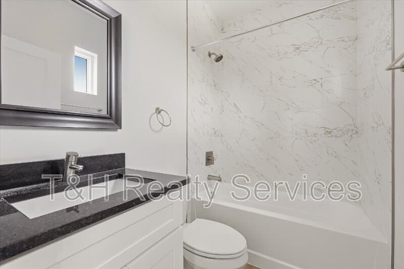 Indianapolis Condo: 415 North Walcott Street