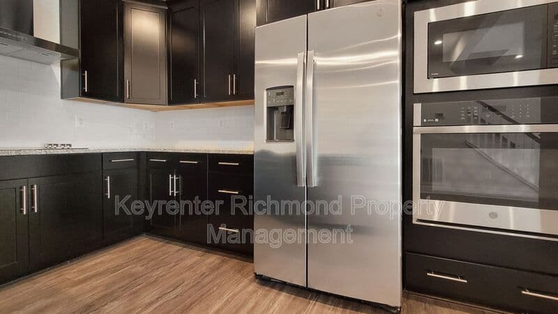 Henrico Condo: 109 Old Charles St
