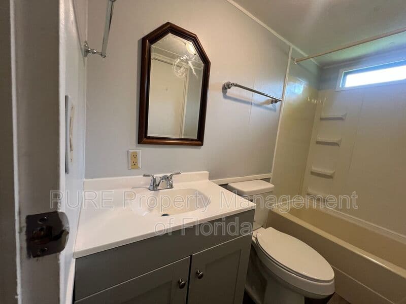Ocala House: 5401 SE 28th Ct