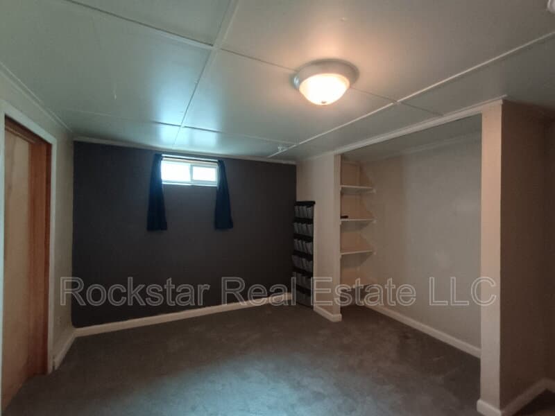 Spokane House: 6128 North Oak Street