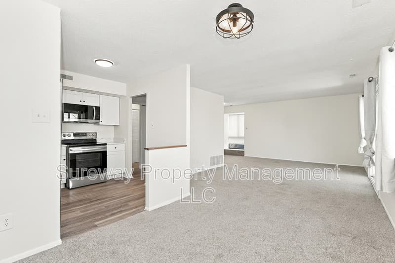 Voorhees Townhome: 63 Sandra Rd