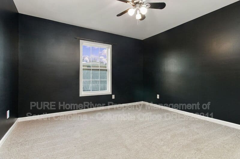 Lexington House: 288 Hollingsworth Ln
