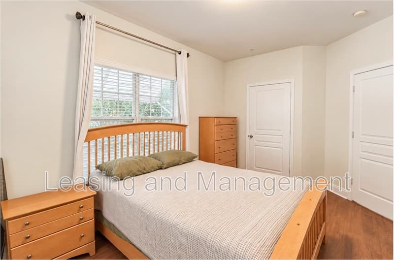 Mount Pleasant Condo: 1807 Basildon Road