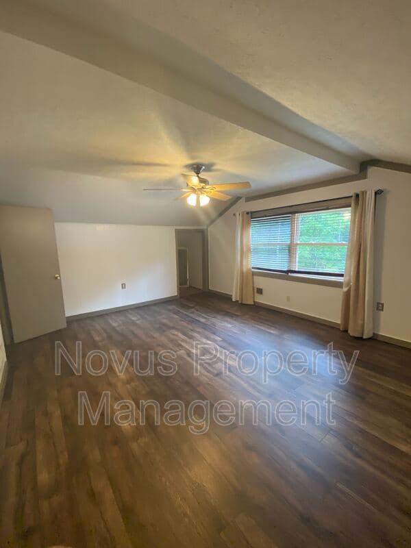 Carrollton House: 1408 Stripling Chapel Road