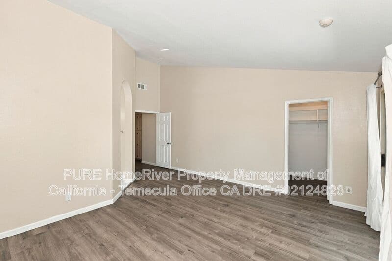 Temecula House: 43068 Corte Calanda