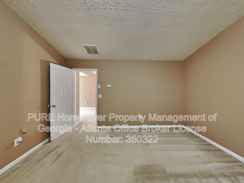 Lawrenceville House: 4694 Windale Dr
