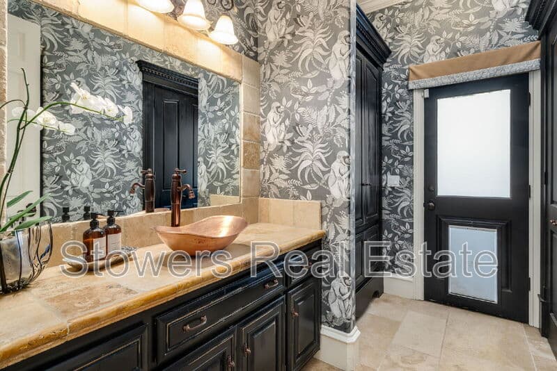 Danville House: 4482 Deer Ridge Rd