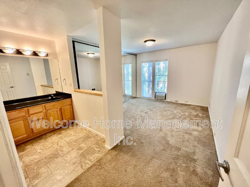 Walnut Creek House: 1240 Walker Ave