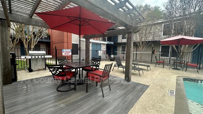 Austin Condo: 5426 Menchaca Road