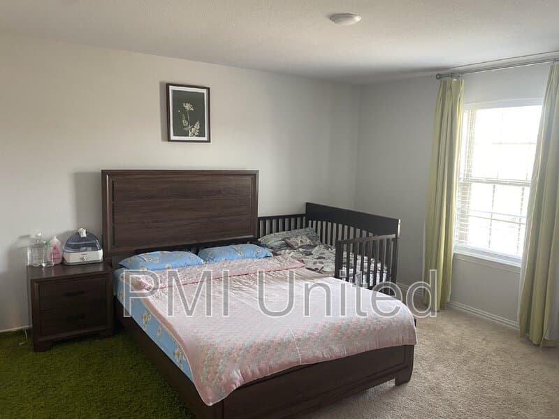 Fort Worth House: 429 Halwin Drive