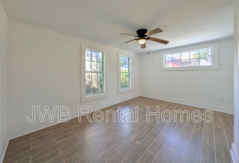 Jacksonville House: 2963 Remington St
