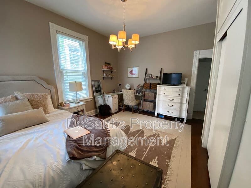 Pittsburgh Condo: 5730 Holden Street