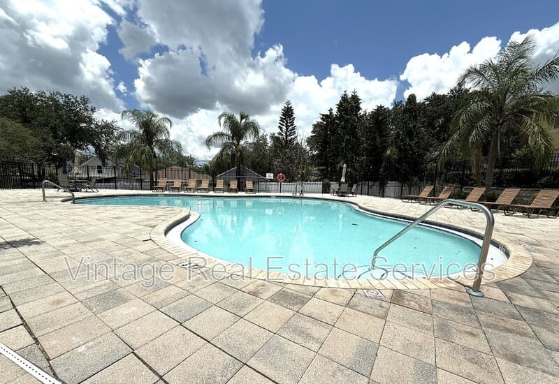 Valrico House: 254 Castlekeeper Pl