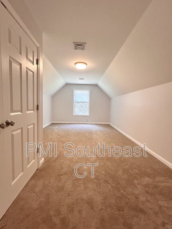 Salem House: 124 Witter Road