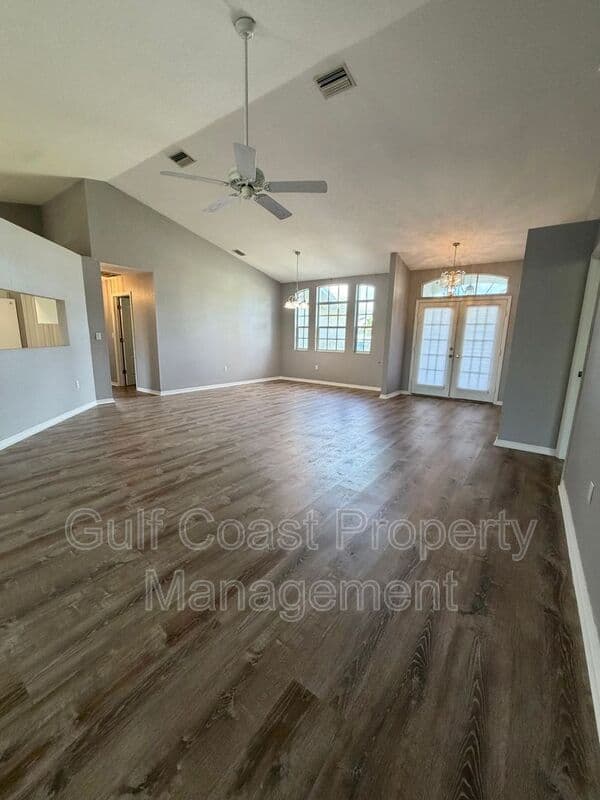 Rotonda West House: 58 Sportsman Lane