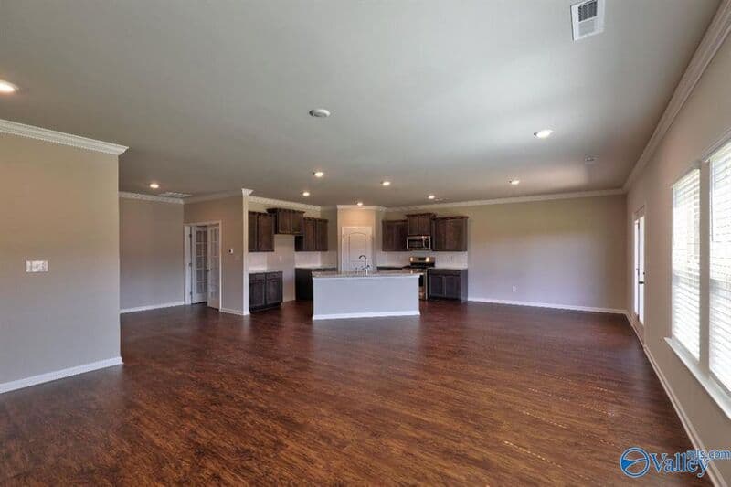 Harvest House: 128 Oak Fletcher Drive