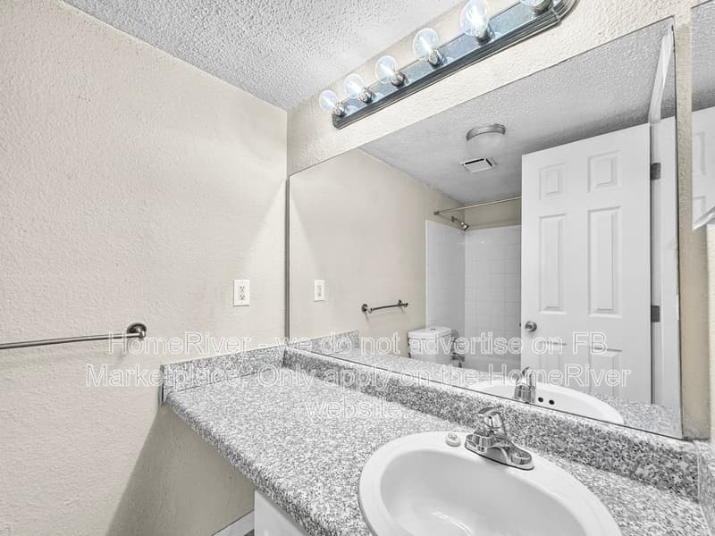 Tampa Condo: 8517 Lincoln Cove Dr