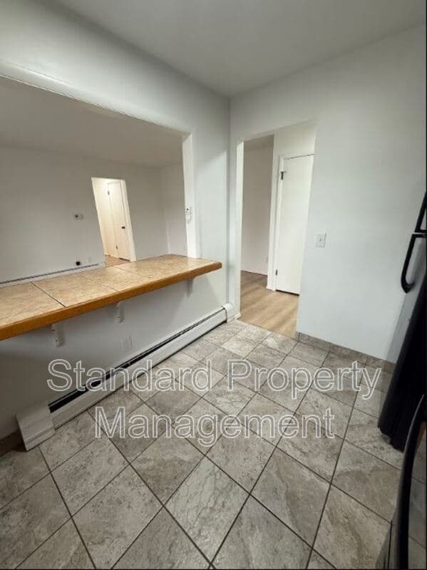 Rochester Condo: 2608 Dewey Ave (Apt 7)