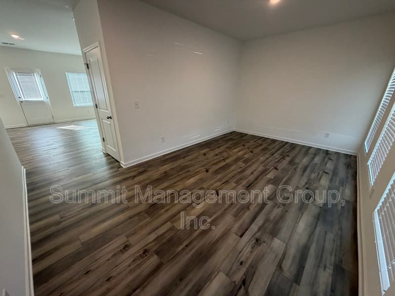 Conyers House: 2305 Hedgeview Road