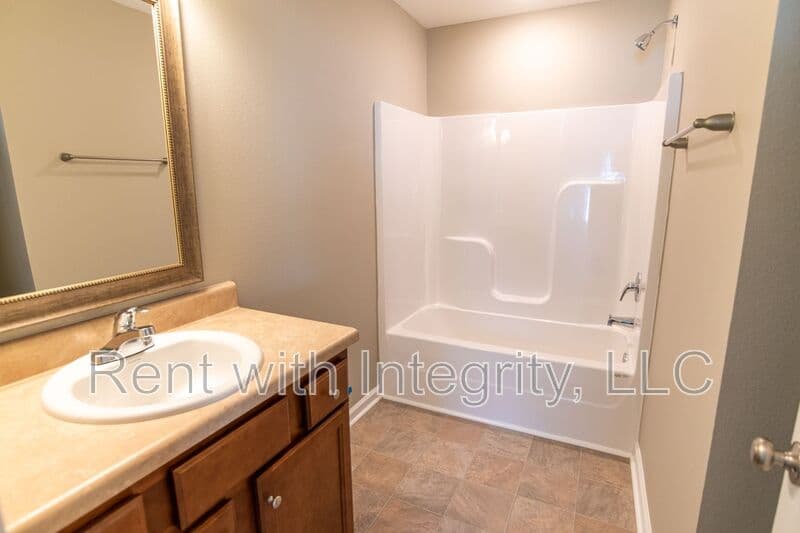 Tallahassee House: 2202 Del Carmel Way