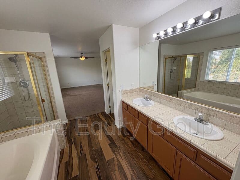 Visalia House: 5928 West Whitley Ave