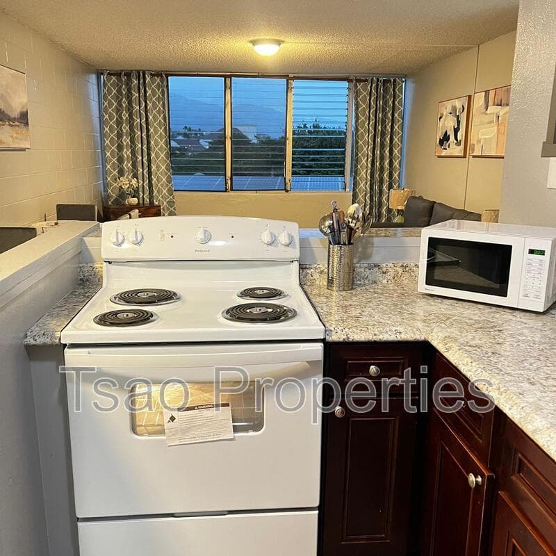 Kahului Condo: 111 Kahului Beach Rd