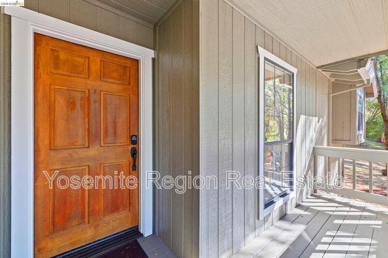 Groveland House: 20790 Ferretti Road
