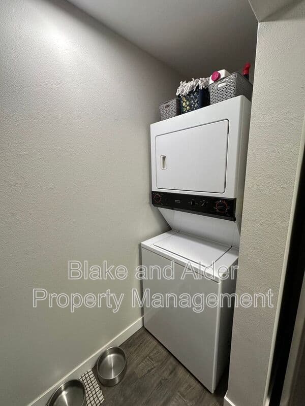 Portland House: 15076 NW Central Dr