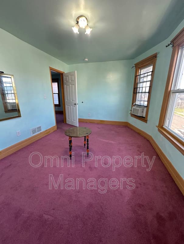 Hamtramck Condo: 3894 Evaline St