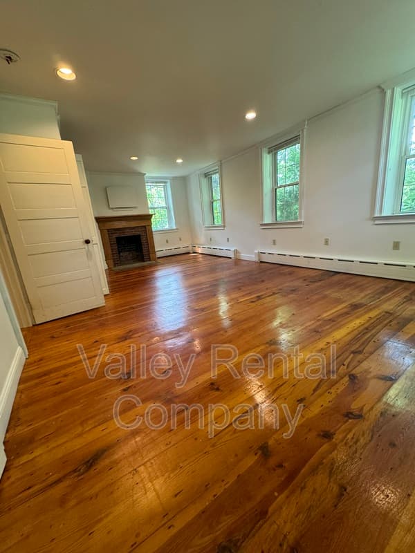 Hadley Condo: 4 Lawrence Plain Road - 1