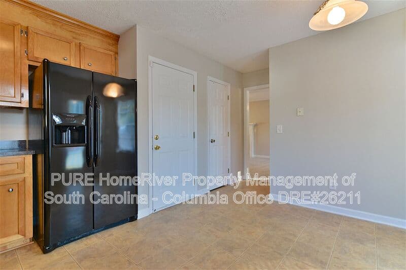 Elgin House: 20 Sugar Maple Ct