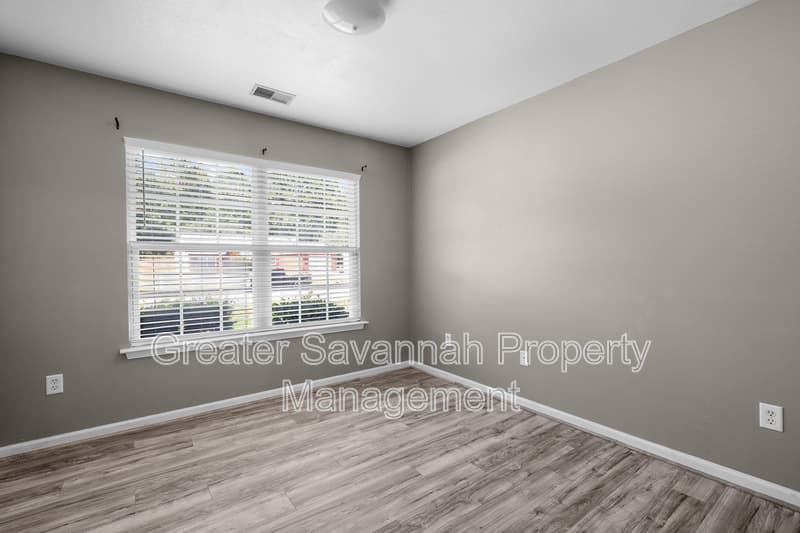 Guyton House: 109 Willow Drive