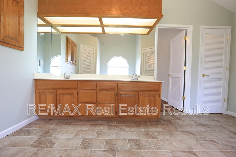 Rogers House: 407 N 40th St