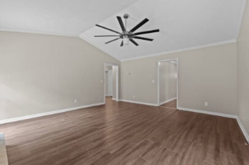 Fayetteville House: 810 Whispering Pines Road