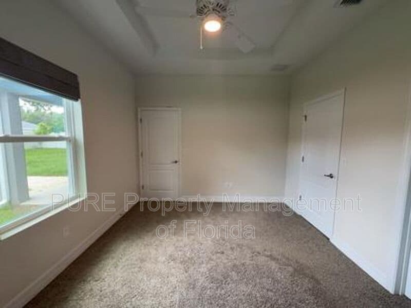Ocala House: 13831 Sw 33rd Terr
