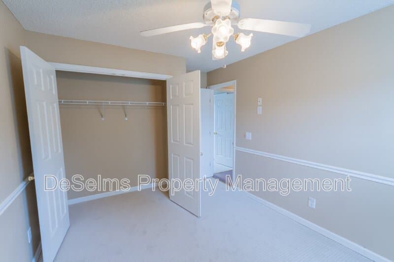 Smyrna House: 1009 Norwood Ct