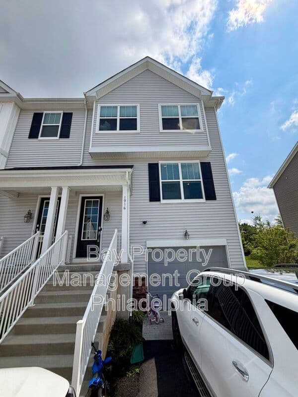 Downingtown House: 1916 Boulder Dr