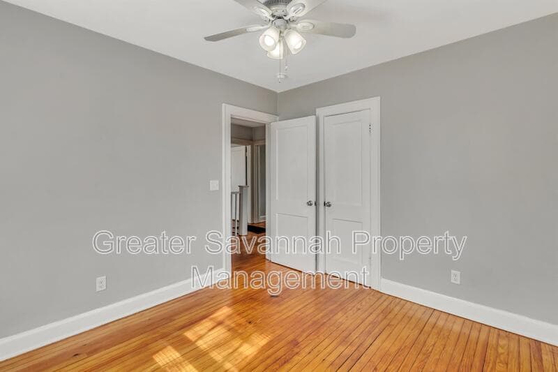 Savannah House: 916 East 35th Street