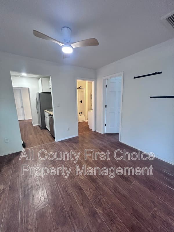 St. Petersburg House: 3928 1st Ave N