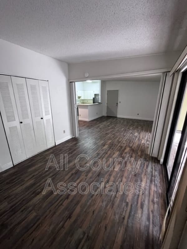 Palm Harbor Condo: 3277 Fox Chase Cir N