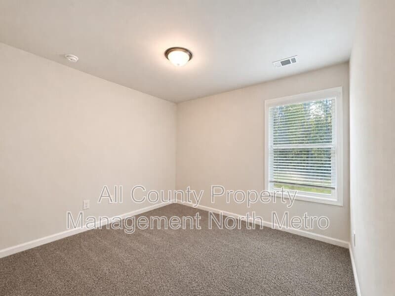Lula Townhome: 6360 Pine Station Drive